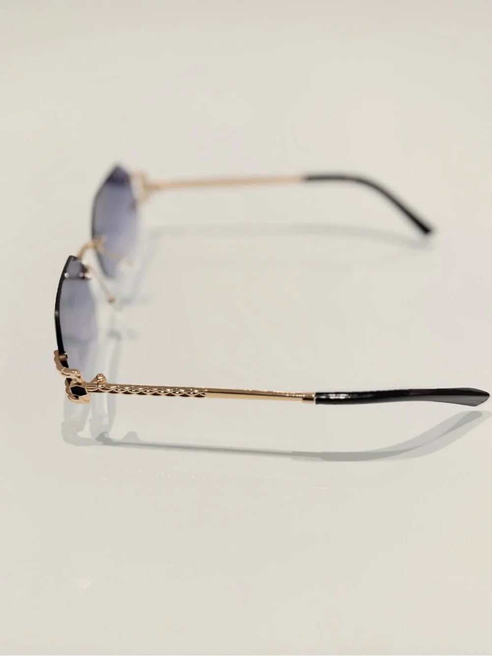 RARRI Rimless Octagon Gradient Purple Sunglasses - Theframebar